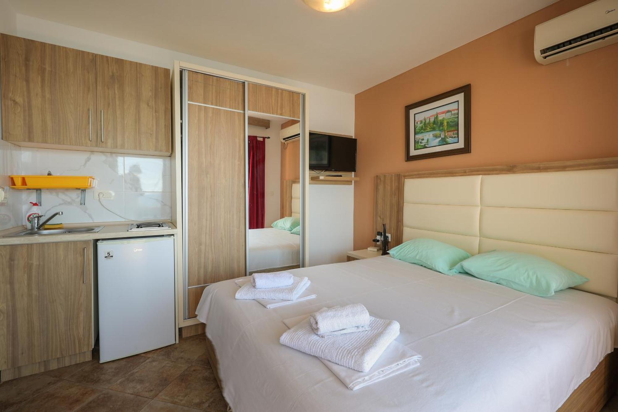 Athos Apartments Dobre Vode Dobra Voda Exterior photo